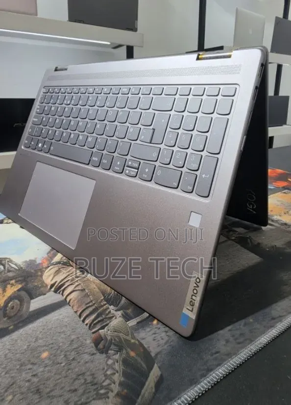 New Laptop Lenovo 16GB AMD Ryzen 7 SSD 512GB