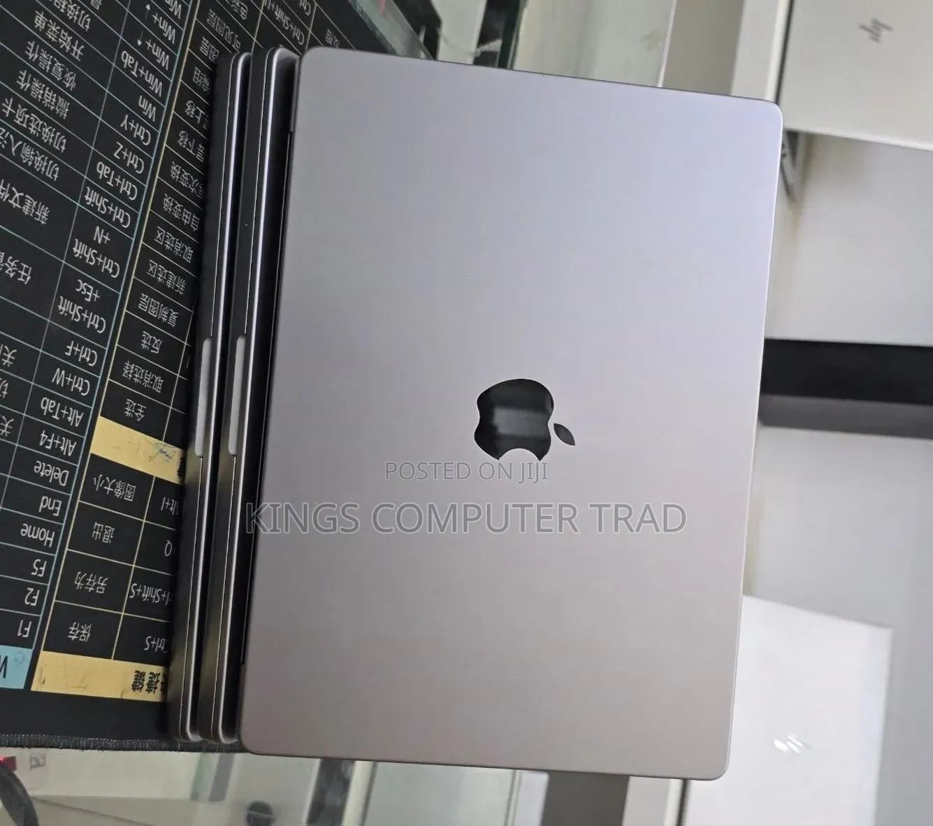 New Laptop Apple MacBook Pro 2021 M1 32GB Apple M1 Pro SSD 512GB