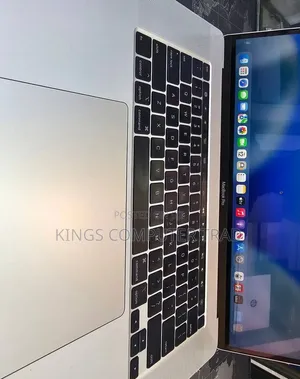 New Laptop Apple MacBook Pro 2019 16GB Intel Core i7 SSD 512GB