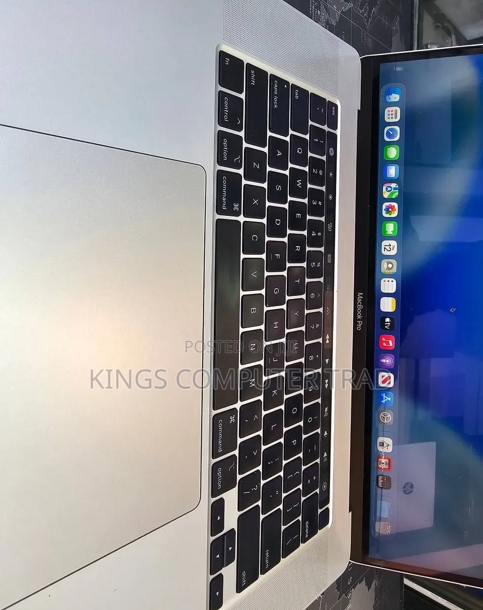 New Laptop Apple MacBook Pro 2019 16GB Intel Core i7 SSD 512GB