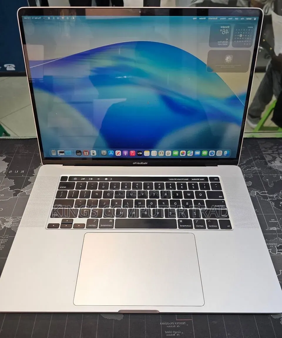 New Laptop Apple MacBook Pro 2019 16GB Intel Core i7 SSD 512GB