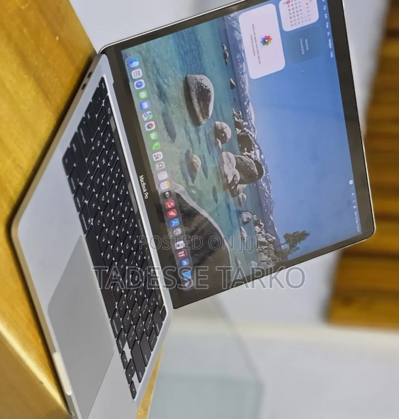 New Laptop Apple MacBook Pro 2020 32GB Intel Core i7 SSD 512GB