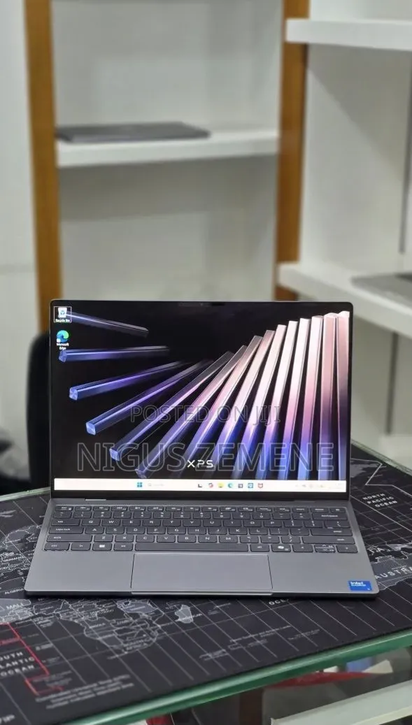 New Laptop Dell XPS 13 8GB Intel Core i5 SSD 512GB