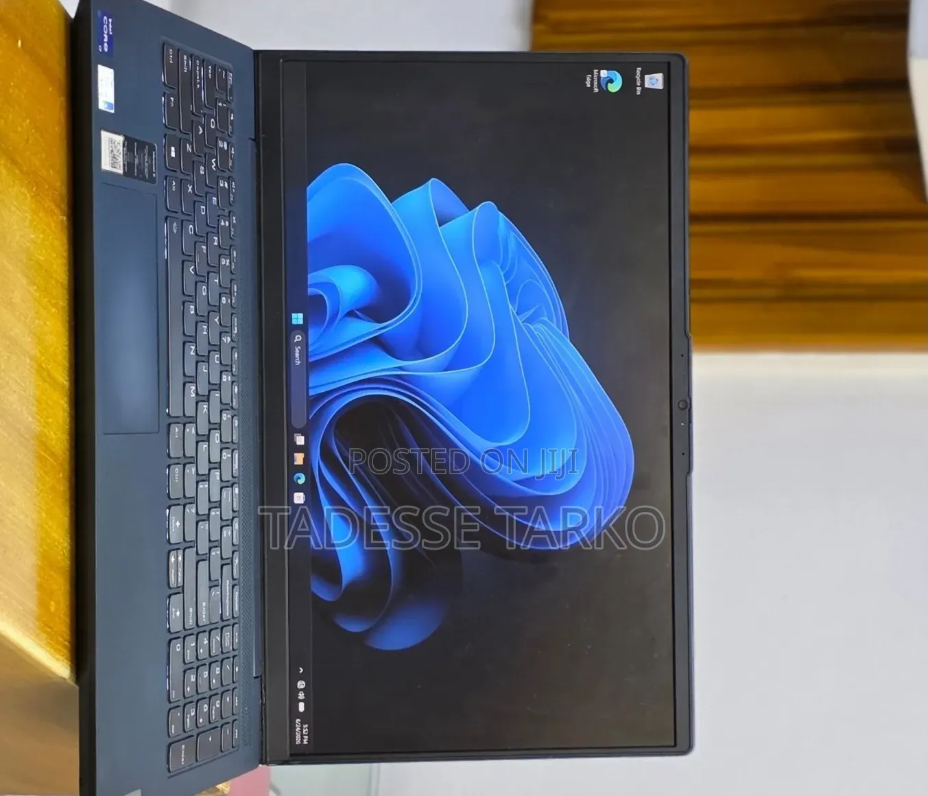 New Laptop Lenovo 12GB Intel Core i7 SSD 512GB