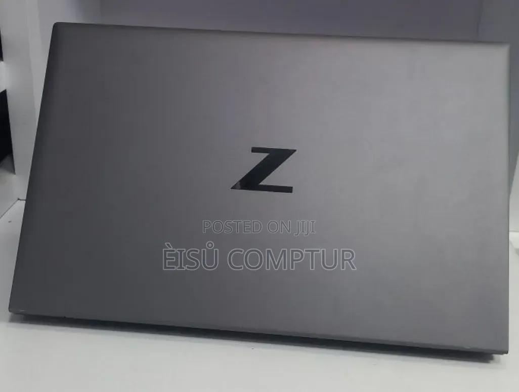 New Laptop HP ZBook Studio G8 16GB Intel Core i7 SSD 512GB