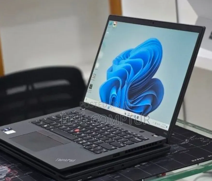 New Laptop Lenovo ThinkPad T14s Gen 1 16GB Intel Core i7 SSD 512GB