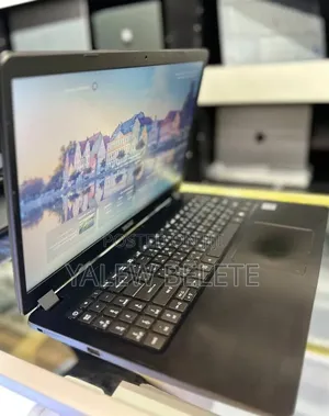 New Laptop Acer Aspire 3 4GB Intel Core i3 HDD+SSD 1.5T