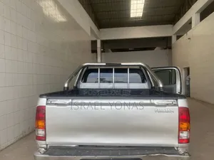 Toyota Hilux 2009 Silver