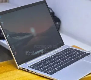 New HP Elitebook 830 G11 16GB Intel Core Ultra 7 SSHD (Hybrid) 512GB