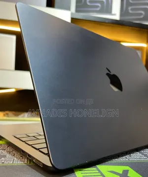 New Laptop Apple MacBook Air 16GB Apple M2 SSD 512GB