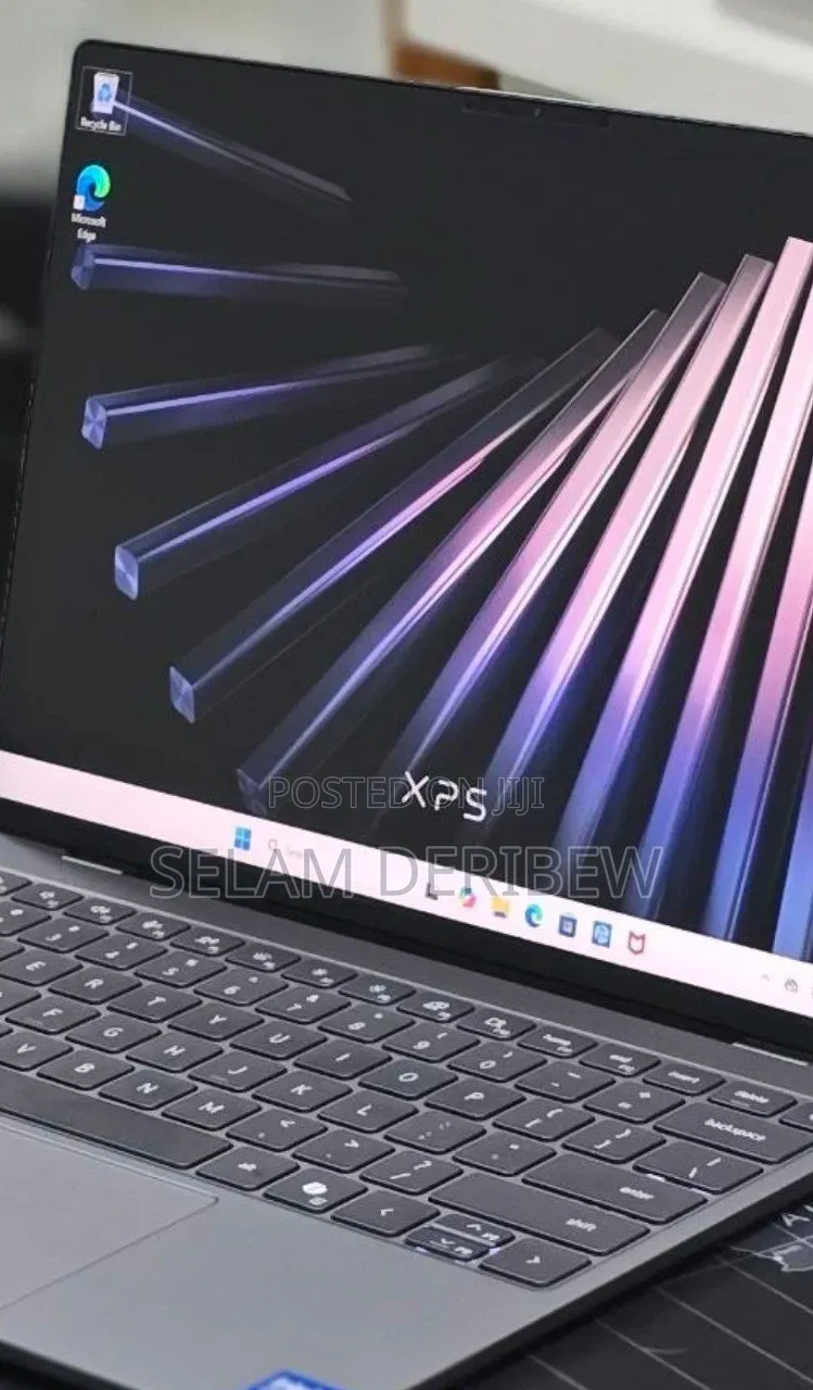 New Laptop Dell XPS 13 8GB Intel Core i5 SSD 512GB