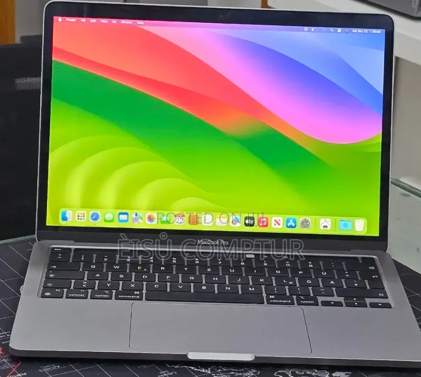 New Laptop Apple MacBook Pro 2021 M1 8GB Apple M1 Pro SSD 256GB