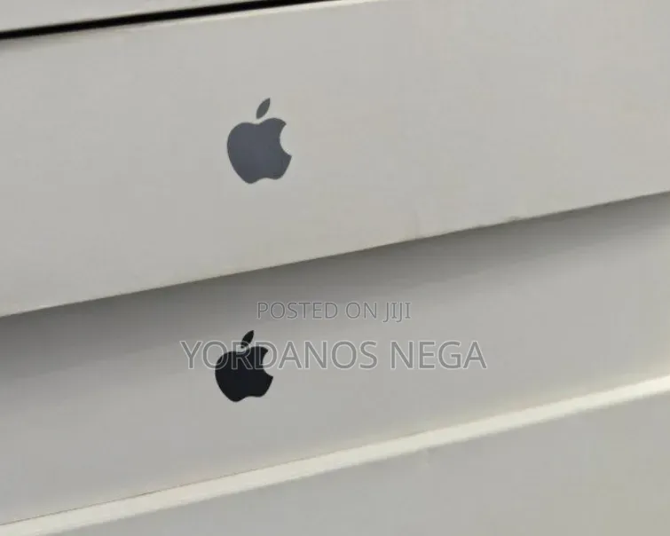 New Laptop Apple MacBook Air 2026 M5 16GB Apple M5 SSD 512GB