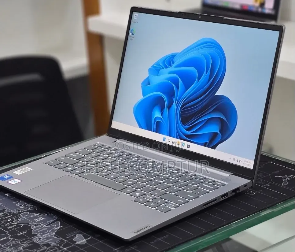 New Laptop Lenovo Thinkbook 14 16GB Intel Core Ultra 5 SSD 512GB
