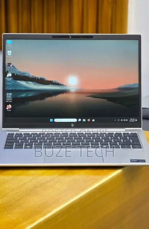 New Laptop HP Elitebook 830 G11 16GB Intel Core Ultra 7 SSD 512GB
