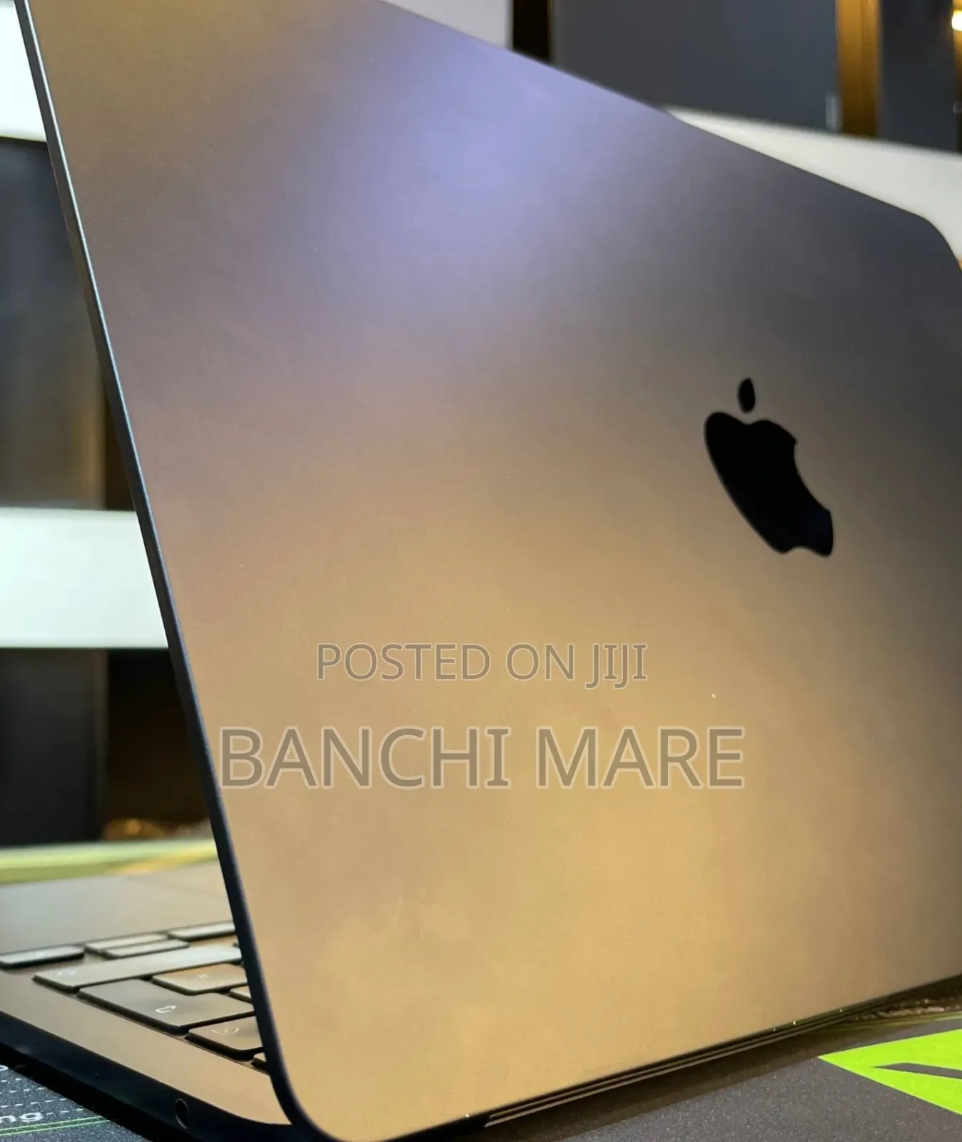 New Laptop Apple MacBook Air 2022 M2 8GB Apple M2 SSD 512GB