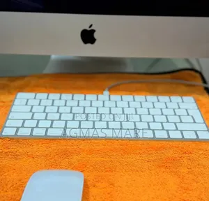 New Desktop Computer Apple iMac 8GB Intel Core i5 SSD 256GB