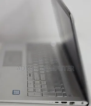 New Laptop HP Pavilion 15 8GB Intel Core i5 SSD 1T