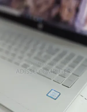 New Laptop HP Pavilion 15 8GB Intel Core i5 SSD 1T