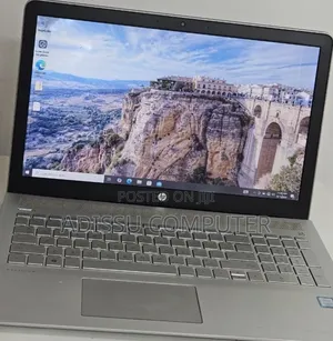 New Laptop HP Pavilion 15 8GB Intel Core i5 SSD 1T