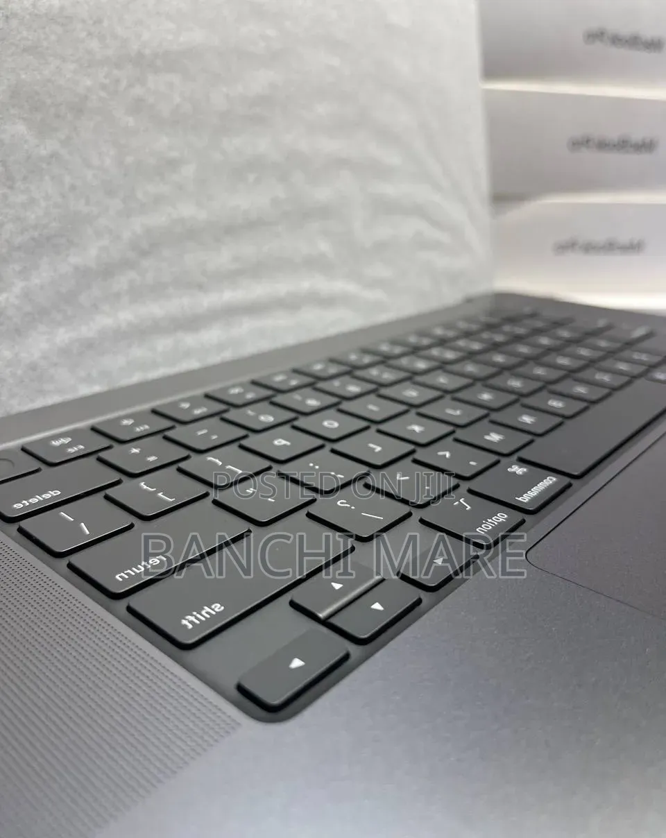New Laptop Apple MacBook Pro 2024 M4 Max 48GB Apple M4 Max SSD 2T