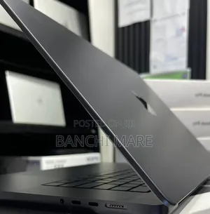 New Laptop Apple MacBook Pro 2024 M4 Max 48GB Apple M4 Max SSD 2T