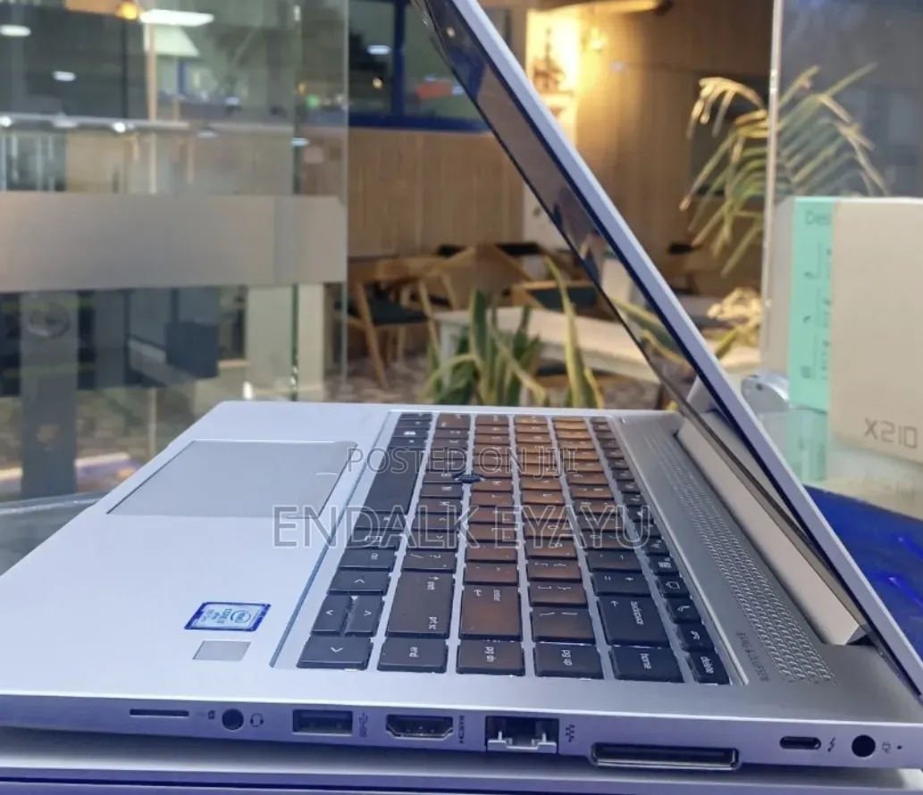 New Laptop HP EliteBook 840 G5 8GB Intel Core i7 SSD 512GB