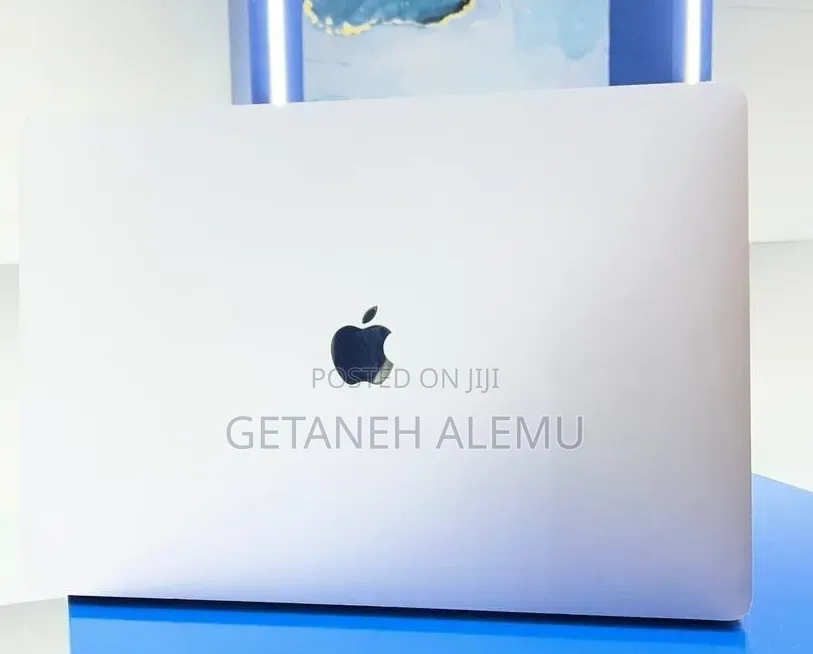 New Laptop Apple MacBook Pro 2019 16GB Apple M1 Pro SSD 1T