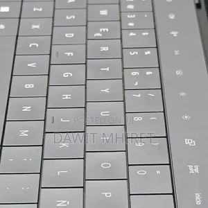 New Laptop Dell XPS 12 9250 16GB Intel Core i7 SSD 512GB