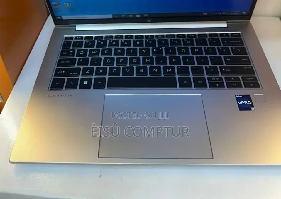 New Laptop HP EliteBook 840 G10 16GB Intel Core i7 SSD 512GB