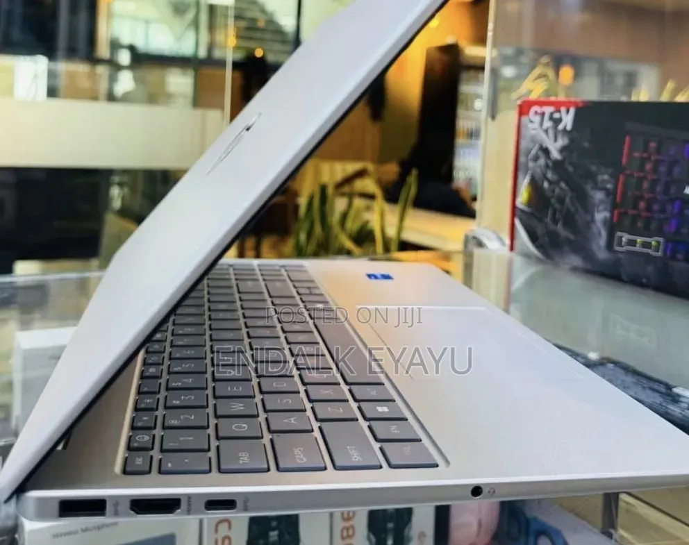 New Laptop HP Stream Notebook 16GB Intel Core i7 SSD 1T
