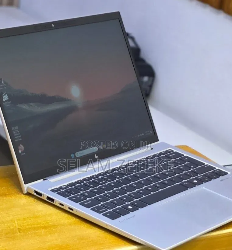 New Laptop HP Elitebook 830 G11 16GB Intel Core Ultra 7 SSD 512GB