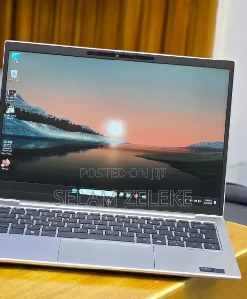 New Laptop HP Elitebook 830 G11 16GB Intel Core Ultra 7 SSD 512GB