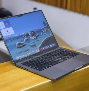 New Laptop Apple MacBook Pro 2021 M1 32GB Apple M1 Pro SSD 512GB