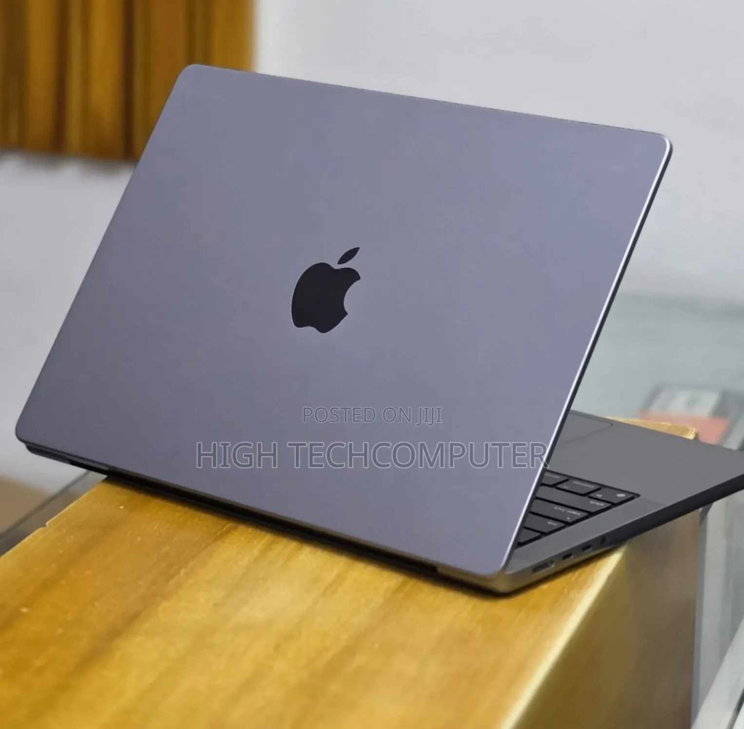 New Laptop Apple MacBook Pro 2021 M1 32GB Apple M1 Pro SSD 512GB