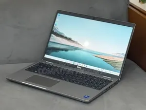 New Laptop Dell Precision 3571 16GB Intel Core i7 SSD 512GB