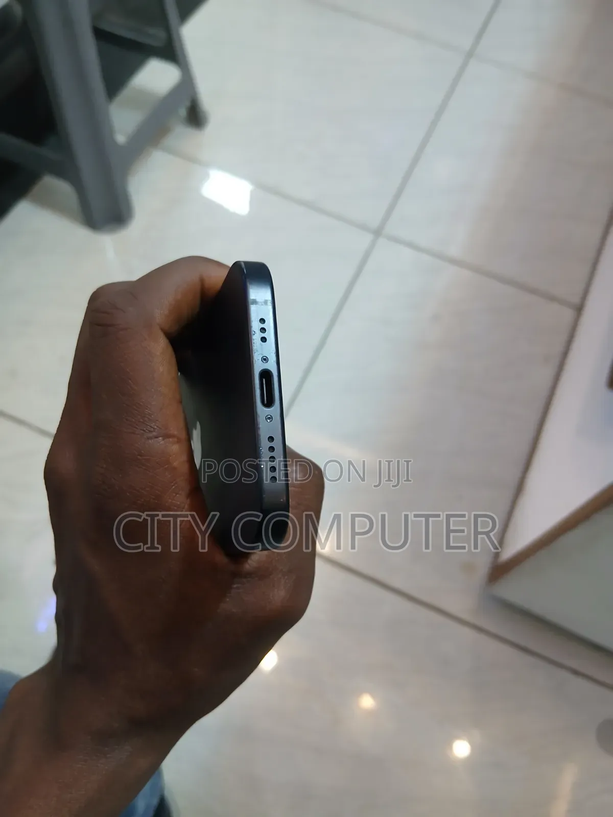 New Apple iPhone 15 128 GB Black