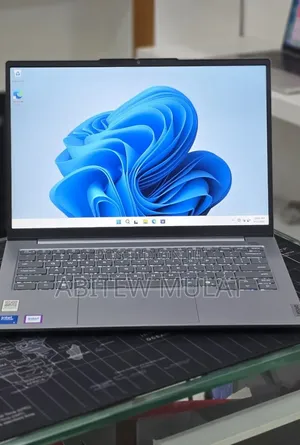 New Laptop Lenovo Thinkbook 14 16GB Intel Core Ultra 5 SSD 512GB