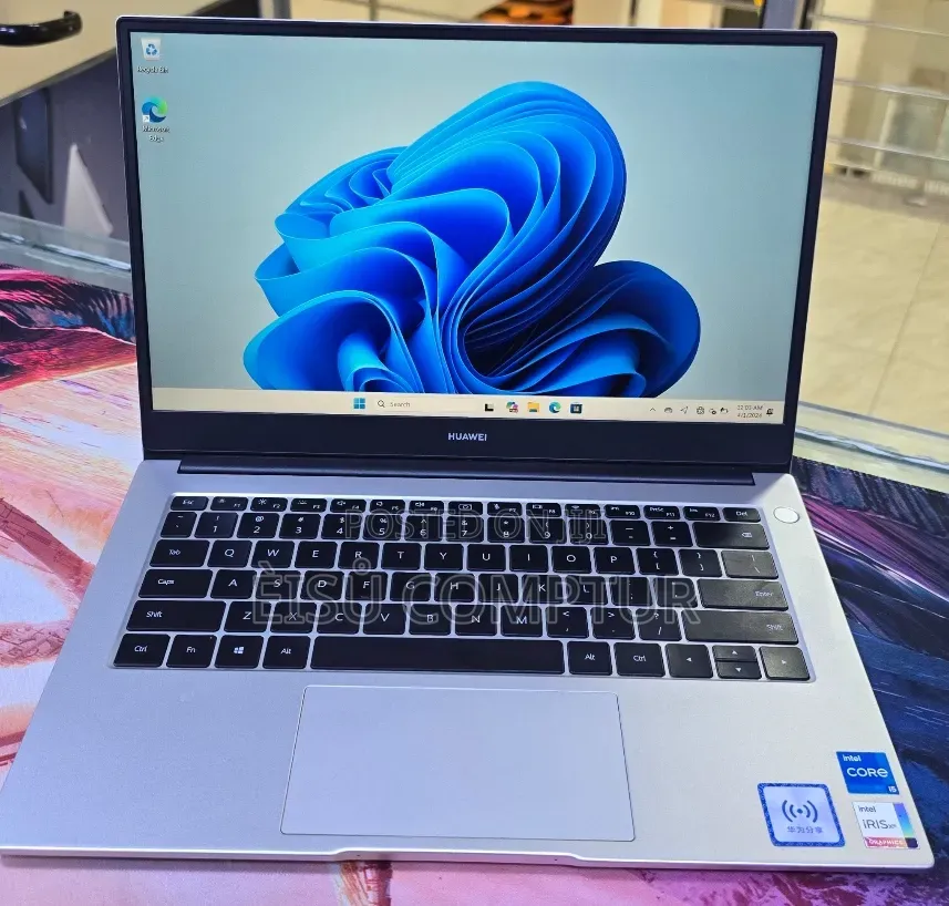 New Laptop Huawei MateBook D 14 16GB Intel Core i5 SSD 512GB