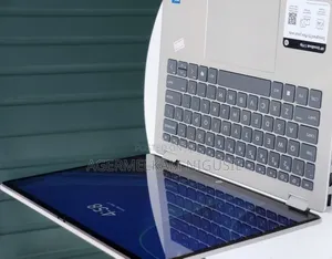 New Laptop HP OmniBook 5 Flip 16GB Intel Core i7 SSD 512GB