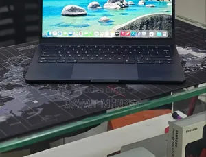 New Laptop Apple MacBook Air 2022 M2 16GB Apple M2 SSD 256GB