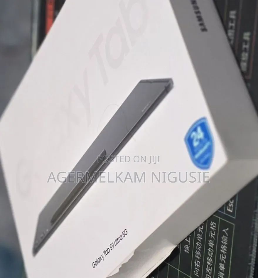 New Laptop Samsung Galaxy Book4 16GB Intel Core i5 SSD 512GB