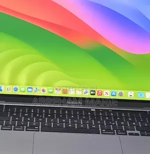 New Laptop Apple MacBook Pro 2020 M1 8GB Apple M1 Pro SSD 512GB
