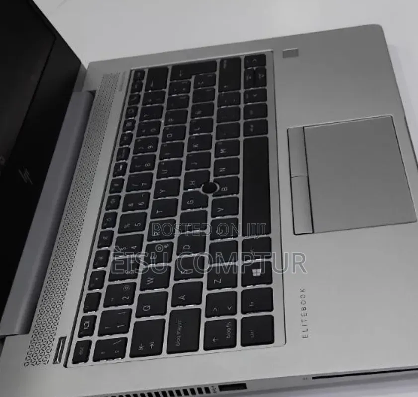 New Laptop HP EliteBook 830 G5 8GB Intel Core i5 SSD 512GB