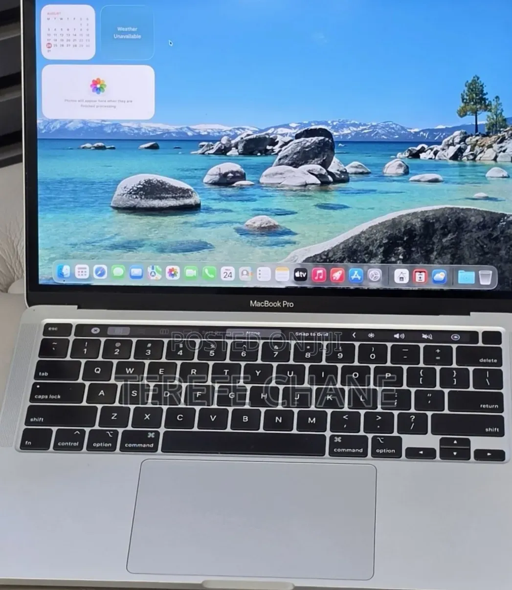 New Laptop Apple MacBook Pro 2021 M1 32GB Intel Core i7 SSD 512GB