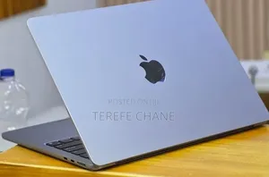 New Laptop Apple MacBook Air 2022 M2 8GB Apple M2 SSD 256GB
