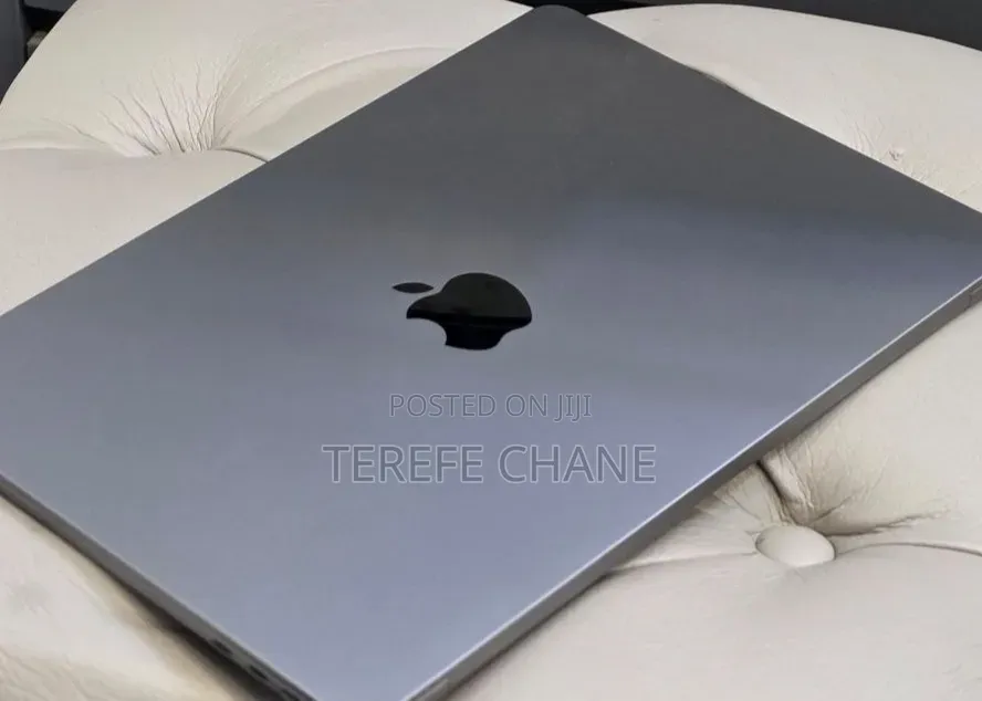 New Laptop Apple MacBook Air 2022 M2 8GB Apple M2 SSD 256GB