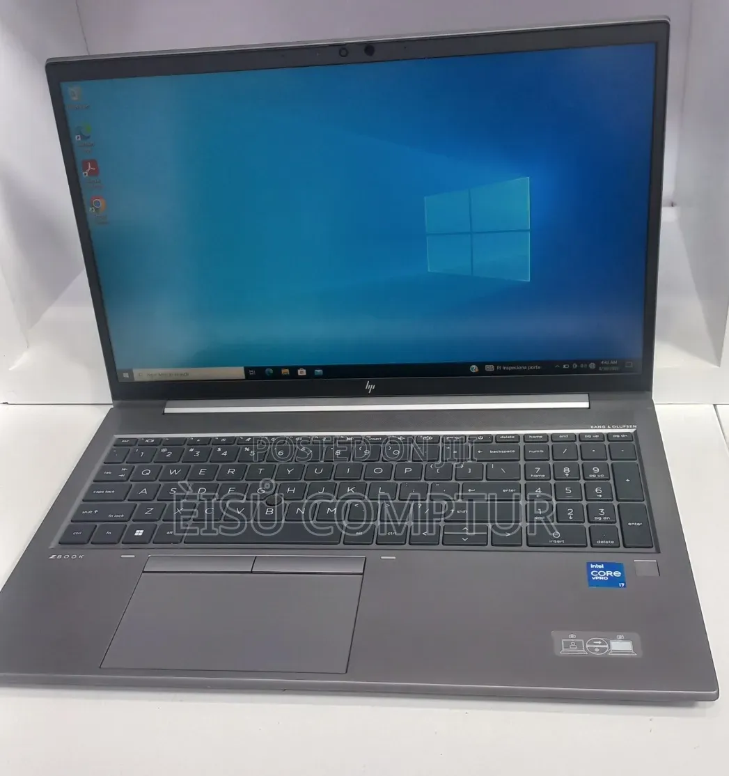 New Laptop HP ZBook Studio G8 16GB Intel Core i7 SSD 512GB