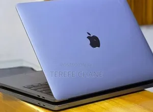 New Laptop Apple MacBook Pro 2019 16GB Intel Core i7 SSD 512GB