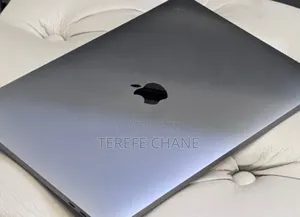 New Laptop Apple MacBook Pro 2019 16GB Intel Core i7 SSD 512GB